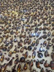 Nuevo Diseño 2027, Tela de Encaje para Vestido de Novia con Cuentas de Cristal Marrón Oscuro, Fabricante de Telas para Bodas - Product Image 3