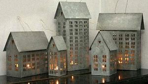 ของตกแต่งคริสต์มาสรูปบ้านโลหะสีทองและสีเงิน โคมไฟงานฝีมือแบบดั้งเดิม - Product Image 4