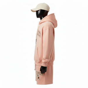 Ensemble sweat-shirt et short pour homme en coton et polyester de qualité supérieure, doux, couleur pêche, avec logo brodé. - Product Image 3