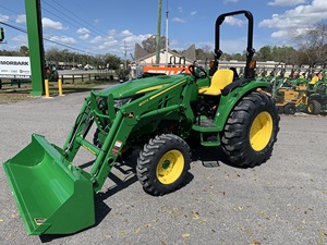 Tractor Agrícola John Deere 4044M 4x4 de Alta Calidad a Precio de Fábrica con Implementos Completos a Precios Muy Económicos en Venta - Product Image 3