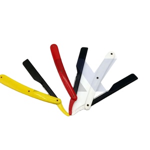 Navaja de Afeitar Profesional Premium para Barbería con Logotipo Personalizado, Cuchilla Deslizante para Cortes de Pelo y Mango de Plástico - Product Image 1