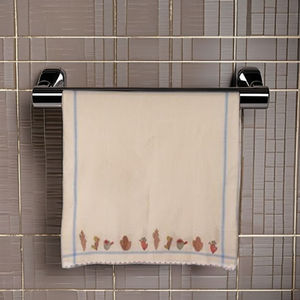 Serviette de bain en coton brodé de qualité supérieure |   Absorbant doux |   Serviette de bain avec bordure décorative |   Maison de luxe |   Utilisation hôtelière - Product Image 1