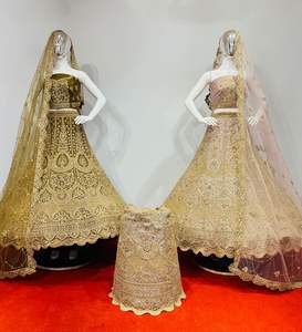 Diseñador Heavy Bridal Velvet Lehanga Choli Full Jarkan Stone Adornado Ropa de boda para adultos para colecciones nupciales - Product Image 5