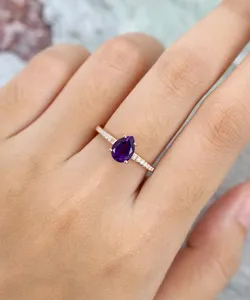 แหวนหมั้นพลอยอเมทิสต์สีม่วงทรงลูกแพร์ 3 กะรัต ชุบทองคำชมพู 14k - Product Image 2