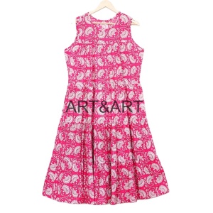 Nouveautés Mini robe Maxi pour femmes blanc rose fleuri en coton avec décolleté genou et manches longues écologique pour les femmes - Product Image 5