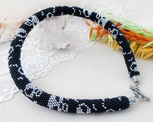 Collier ras du cou classique en or massif 14 carats avec perles en forme de crâne pour femme, bijou cadeau pour anniversaire ou pour papa - Product Image 1