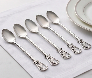 Ensemble de cuillères à manche torsadé, élégant et durable, en acier inoxydable, parfait pour la cuisine, la salle à manger et l'usage quotidien - Product Image 6
