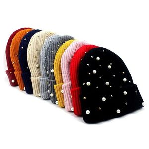 Bonnet Streetwear Punk à Clous et Rivets, Chapeau d'Hiver Unisexe Gothique Hip-Hop, Bonnet Tricoté, Vente en Gros Royaume-Uni, États-Unis, Europe, Logo Personnalisé - Product Image 1