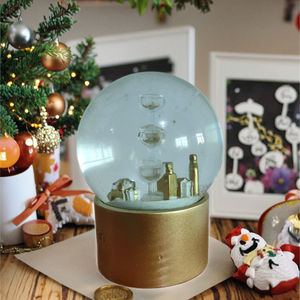 Figurines de jouets artistiques en résine miniature personnalisées <span class=keywords><strong>Hello</strong></span> <span class=keywords><strong>Kitty</strong></span>, faites à la main, mignonnes, globe à neige, musique, lumières, décoration intérieure, globe à eau - Product Image 3