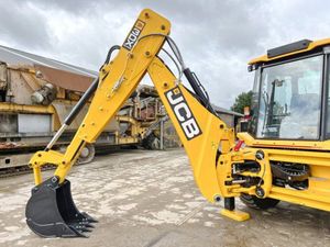 Cargadora de Ruedas con Brazo Telescópico JCB 3DX Super Eco Xpert para Construcción, Granjas y Patios - Product Image 2