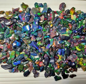 Opales éthiopiennes naturelles brutes, noires, irrégulières, polies, opalescentes, taille libre, pour la fabrication de bijoux, Mehradjuddin - Product Image 3