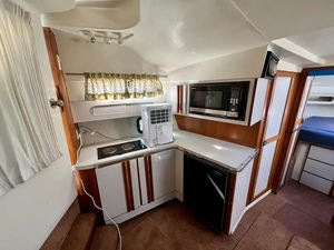 1991 C-r-u-i-s-e-r-s Y-a-c-h-t-s E-s-p-r-i-t 3370 - Product Image 2