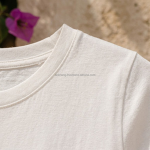 Camiseta Corta Blanca para Mujer con Estampado de Lazo Rosa, Manga Corta, Cuello Redondo, Corte Ajustado, Estilo Jersey, Ropa Casual de Primavera/Verano - Product Image 6