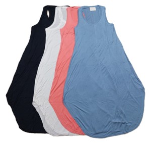 Robe longue décontractée pour femme en tissu, sans manches, col en V, taille naturelle, matelassée, coupe ample - Product Image 1