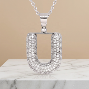 Collier pendentif alphabet U mignon en argent sterling 925 avec zircone et placage rhodium pour femme, idéal pour le quotidien - Product Image 3