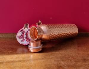 Custom Logo Copper Water <b>Bottle</b> With Hammered Texture Vintage Design Handmade Pure <b>Metal</b> <b>Drinking</b> <b>Bottle</b> Wholesale For Home Use - Product Image 3