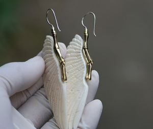 ต่างหูห้อยกระดูกแบบดั้งเดิม งานฝีมือธรรมชาติสไตล์วินเทจ - Product Image 2