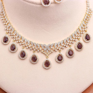 Conjunto de Collar con Colgante de Amatista Púrpura en Forma de Lágrima, Chapado en Oro de 22K, con Diamantes de Imitación en Forma de Pera, Joyería de Diseño - Product Image 3