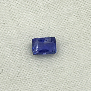 Saphir bleu ovale facetté pour la création de bagues et de bijoux sur mesure - Product Image 4