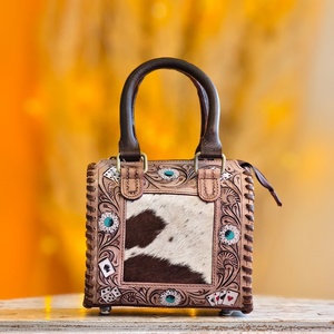 Sacs à main en cuir véritable Venus : Grande capacité, imperméables, de luxe, portables, faits main, style western, à motifs floraux – Nouveauté très prisée pour les voyages et l'extérieur - Product Image 1