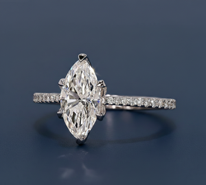 Bague de fiançailles sur mesure en or blanc 14 carats plaqué rhodium avec diamant marquise pavé de 1,70 carat cultivé en laboratoire, VVS2, certifié IGI, vente en gros - Product Image 2