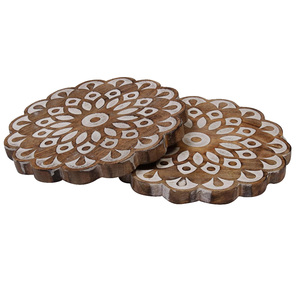 Dessous de plat en bois Mandala rond personnalisé pour casseroles et poêles porte-théières en bois de manguier tampons chauds décor de comptoir de cuisine décor à la maison - Product Image 1
