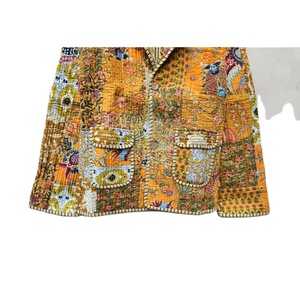 Indien fait à la main Vintage coton Patchwork matelassé Blazer veste pour femmes rayure imprimé Outwear Unique Style bohème ajusté - Product Image 5