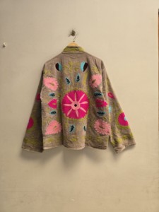 Chaqueta Bomber de Terciopelo Premium Suzani para Mujer, Bordado Floral Multicolor, Diseño Bohemio Étnico, Invierno, Multi-estación, Venta al por Mayor - Product Image 2