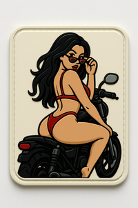 Patch en PVC avec Sexy Biker Girl-Étiquette en caoutchouc personnalisée pour vestes, chapeaux et sacs-Disponible en style rond ou carré - Product Image 6