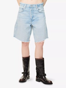 Shorts Bermuda Femme Taille Haute en Coton Délavé Bleu Clair, Fermeture Boutonnée, Ourlet Effiloché, Style Décontracté - Product Image 5
