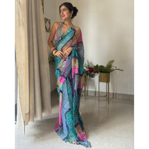 Sari de Chiffon de Seda Pura Bandhej Azul de Bollywood con Manga Larga, Cuello en V, Silueta Ajustada y Estampado Floral - Product Image 5