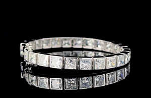 Pulsera de tenis de lujo con diamantes cultivados en laboratorio de corte princesa en oro fino ético para hombres y mujeres - Product Image 4