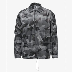 Veste de coach tendance, style tie-dye, blocs de couleur, fermeture à boutons, coupe-vent, satinée, sportive, pour hommes. - Product Image 2