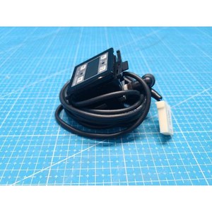 Sensor de Presión Digital KEYENCE AP-32 Usado Como Está, Piezas de Equipos de Semiconductores Legados - Product Image 1