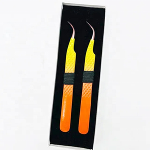 Pinzas para pestañas con logotipo personalizado, venta al por mayor, pinzas para extensión de pestañas con agarre de diamante de dos tonos de acero inoxidable sólido de curva fuerte - Product Image 1