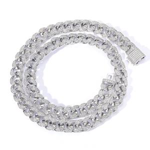 Collier en moissanite de qualité supérieure, coupe brillante, style cubain, pour marques de bijoux haut de gamme, disponible au meilleur prix - Product Image 3