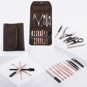 Ensemble de manucure 16 pièces avec étui en cuir, kit de coupe-ongles / kit professionnel de manucure et pédicure avec coupe-ongles en acier inoxydable - Product Image 5