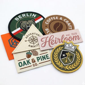 Parches Bordados Personalizados de Fabricante, Insignias Bordadas, Parches con Diseño Bordado, Bordados, Parches para Ropa, Parches Bordados para Prendas - Product Image 1
