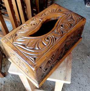 Porta Cajas de Pañuelos de Madera Maciza Tallada con Patrón Floral Grabado, de Primera Calidad, para Hoteles, Restaurantes, Hogares, Tradebyd - Product Image 1