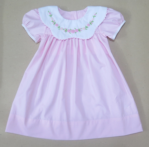 Vente en gros de robes pour bébé fille brodées à la main / Robes pour bébé fille sur mesure. - Product Image 1