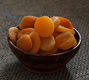 Hot Selling Organic Dried Apricots GMO <b>Sweet</b> Taste Bulk <b>Packaging</b> AD Drying Process Brine Preservation 2 Year HACCP Certified - Product Image 3