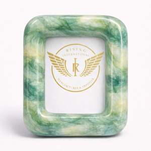 Dernier modèle très demandé : Fournisseur de cadres photo carrés en résine bleue personnalisés pour la décoration intérieure de luxe et les cadeaux personnalisés - Product Image 6