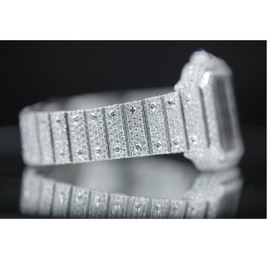 Reloj de Diamantes Moissanite de Lujo de Edición Limitada, Tono Blanco, Gran Tamaño, Medio Brillante, Acero Inoxidable, Disponible al Mejor Precio - Product Image 3