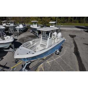 Sailfish 252 CC 2026 con Dos Motores Yama_ha 150s - Product Image 3