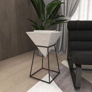 Table d'appoint moderne en forme de pyramide, plateau en bois blanc, table basse, table d'appoint avec structure en métal noir, petite table d'appoint 18x12 pouces - Product Image 4