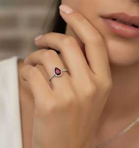 Bague florale en argent 925 original plaqué rhodium avec pierre précieuse ovale en rubis rouge, cadeau d'anniversaire de mariage pour elle - Product Image 3