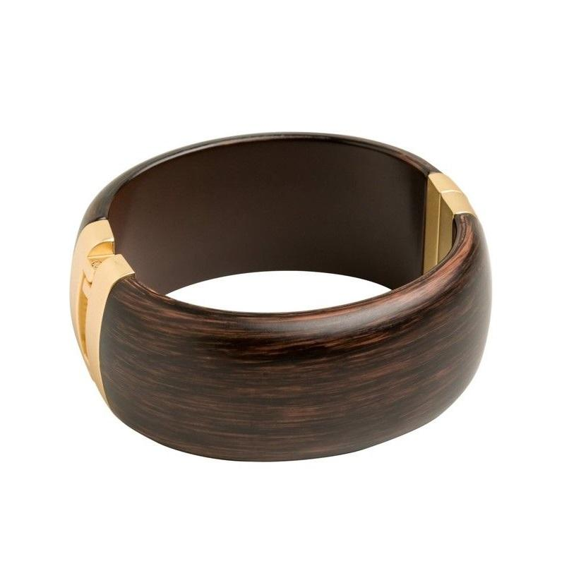 IDENTIQUE À L'IMAGE