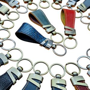 Llaveros Rectangulares de Cuero Genuino de la Mejor Calidad con Impresión de Logotipo de Moda, Regalos Promocionales a Precios de Mayoreo - Product Image 4