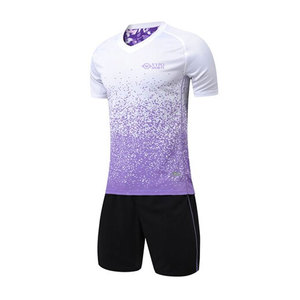 Ensemble de maillots et shorts de football en polyester respirant, taille élastique, coupe confortable, unisexe pour adultes, pour matchs de compétition, service OEM - Product Image 1