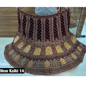 Ensemble exclusif Rajwadi Velvet Lehenga Pâte coupée Jarkan Work 11000 Tissu Long Work Choli 2.5M Bordure Dupatta pour les fêtes d'hiver - Product Image 1